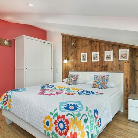Slowacki Avenue Family Apartments Cracow By Noclegi Renters クラクフ エクステリア 写真