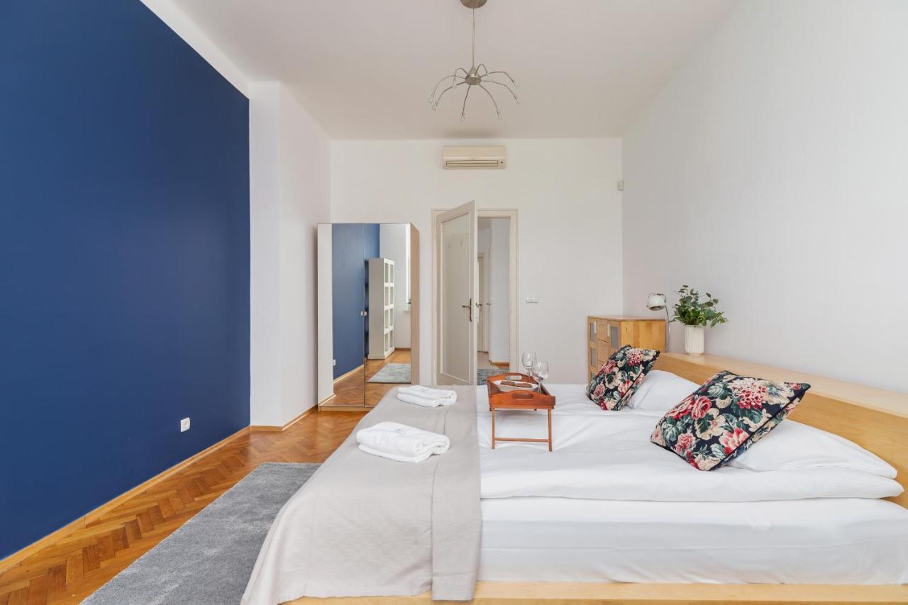 Slowacki Avenue Family Apartments Cracow By Noclegi Renters クラクフ エクステリア 写真