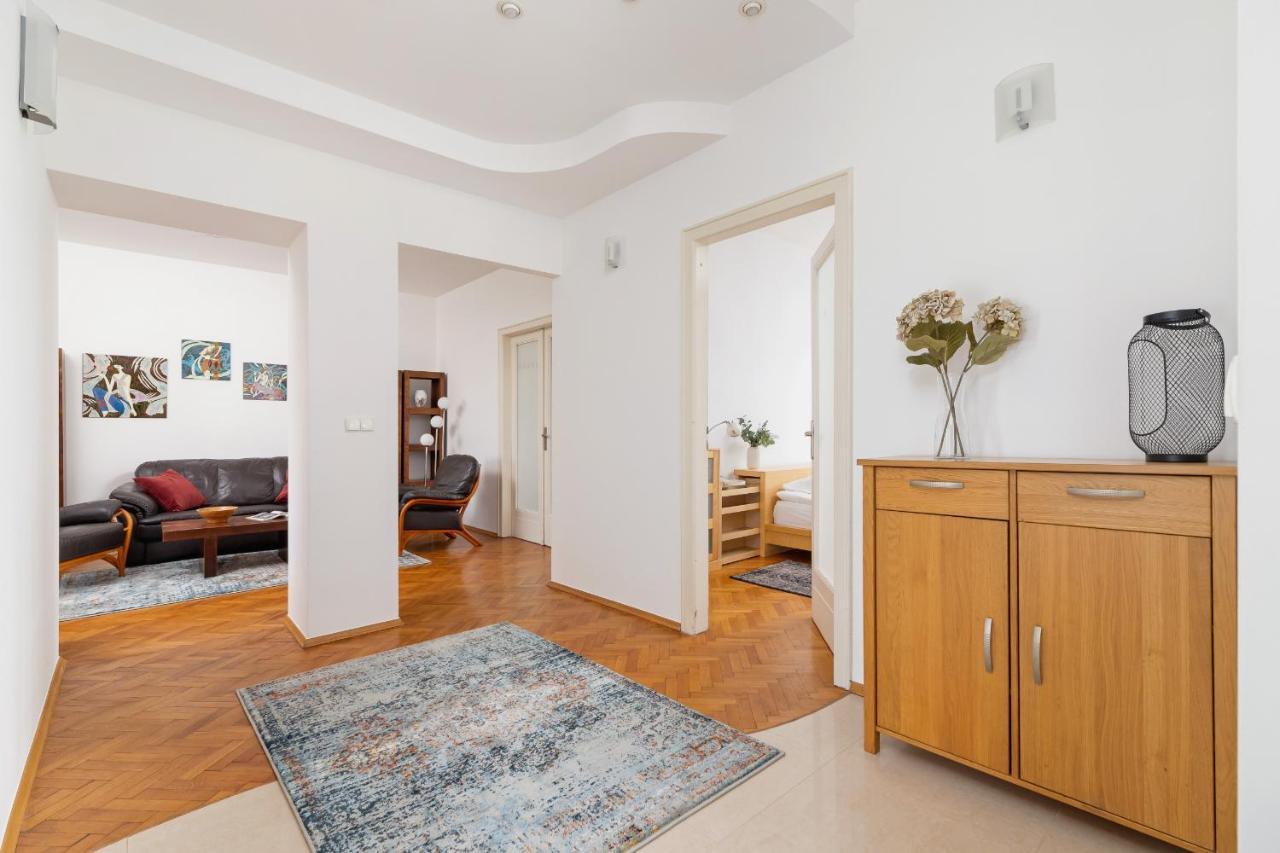 Slowacki Avenue Family Apartments Cracow By Noclegi Renters クラクフ エクステリア 写真